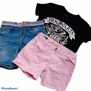 Hogwarts Tee Shirt and 2 Vigoss Shorts Bundle